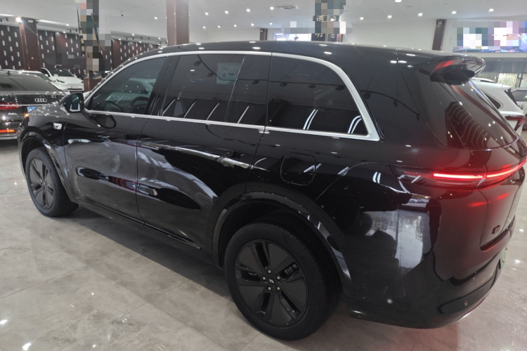 理想汽车 理想L8 2024款 Pro车身外观4