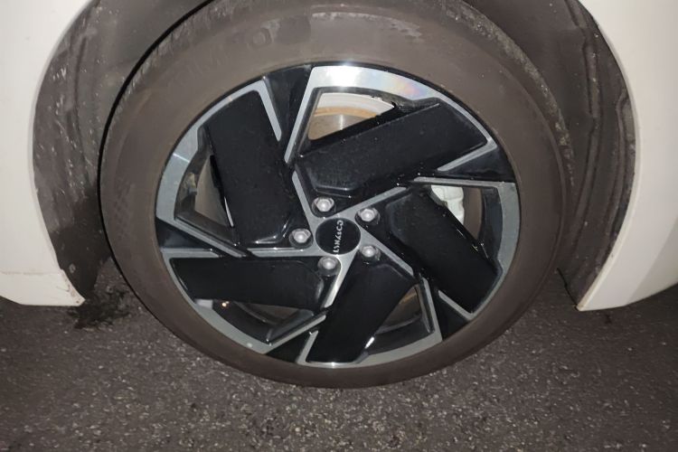 领克07 2024款 EM-P 126长续航 Halo车身外观6007