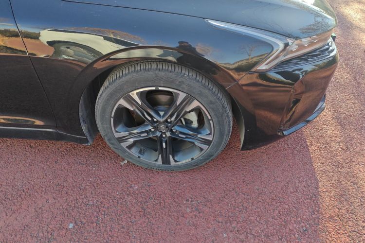 起亚K5 2020款 270T CVVD 豪华版车身外观10