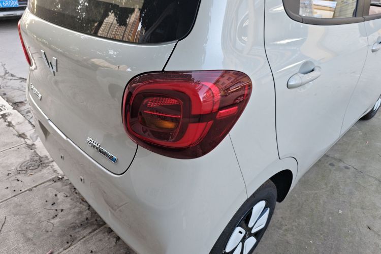 五菱汽车 宏光MINIEV 2025款 四门版 进阶款车身外观6006