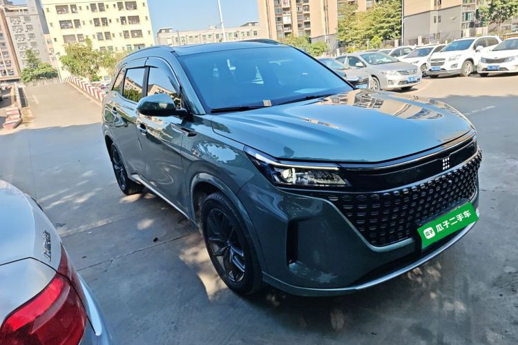 蓝电E5 2023款 1.5L DE-i 100KM畅享型 7座车身外观3