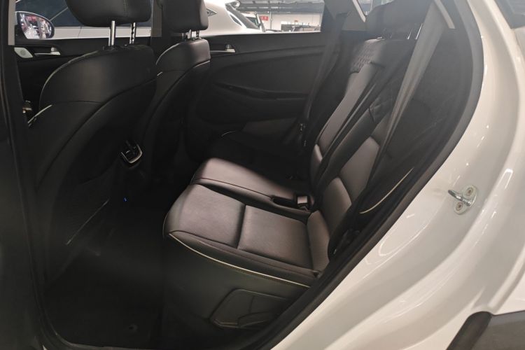 现代 途胜 2020款 280TGDi 两驱GLS时尚版 国VI中控内饰21