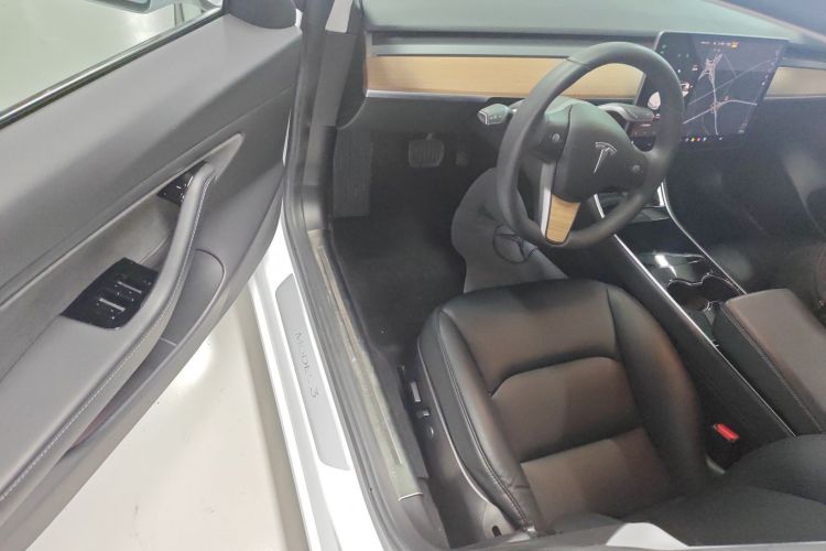 特斯拉 Model 3(进口) 2019款 长续航全轮驱动版中控内饰20