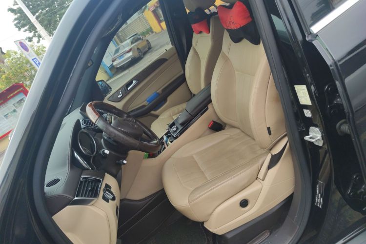 奔驰GLE 2017款 GLE 320 4MATIC 动感型中控内饰19