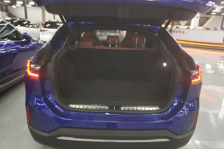 蔚来EC6 2020款 440KM 签名版机舱底盘23