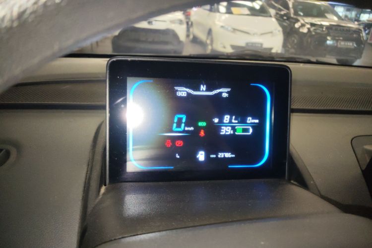 长安启源 长安Lumin 2022款 210km 香甜款中控内饰14