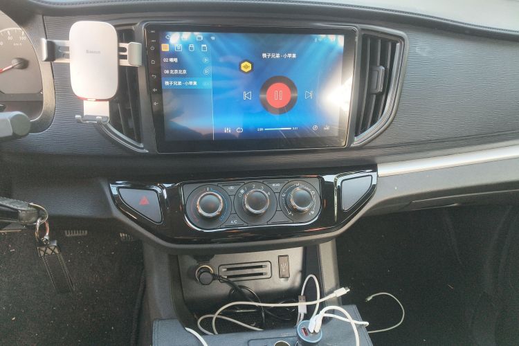 东风风行 菱智 2024款 M5L 1.5T 手动基本型 7座中控内饰16