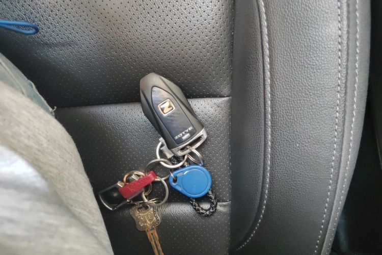 众泰T600 Coupe 2017款 1.5T 自动尊享型中控内饰11