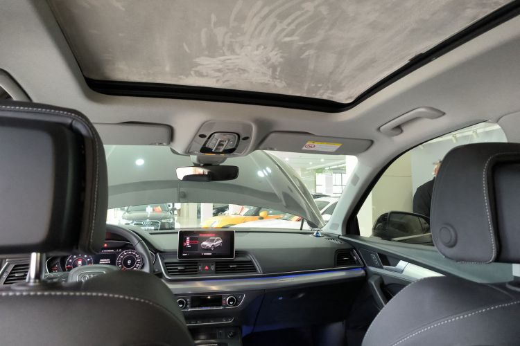 奥迪Q5L 2020款 改款 40 TFSI 荣享时尚型中控内饰22