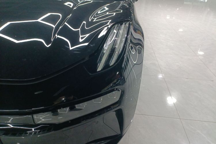 极氪001 2025款 WE版 100kWh 后驱局部细节36