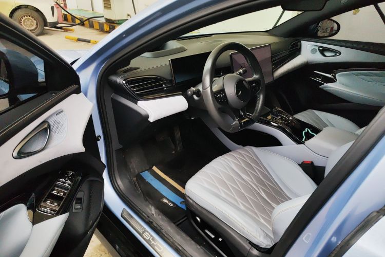 比亚迪 海豹 2022款 700km 长续航后驱版中控内饰7003