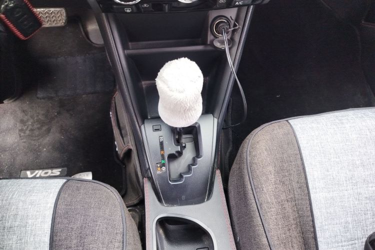 丰田 威驰 2017款 1.5L CVT创行版中控内饰18