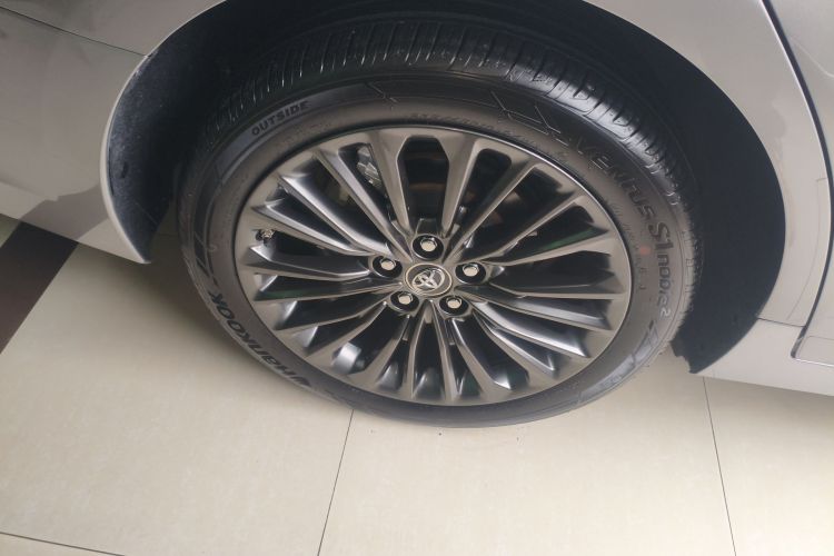 丰田 亚洲龙 2019款 2.0L XLE尊享版 国VI车身外观6008