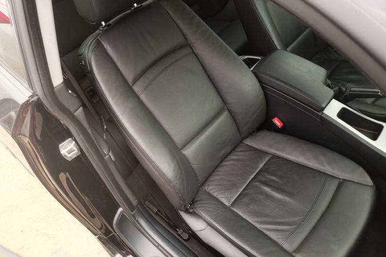 宝马3系(进口) 2011款 320i双门轿跑车局部细节41