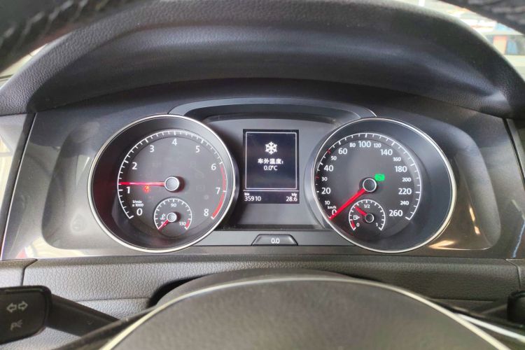 大众 高尔夫 2019款 200TSI DSG舒适进取版 国VI中控内饰14