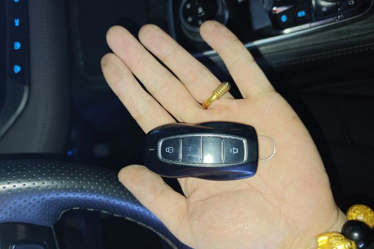 福特 领裕 2023款 EcoBoost 225 尊领型 7座（2/3/2）中控内饰11