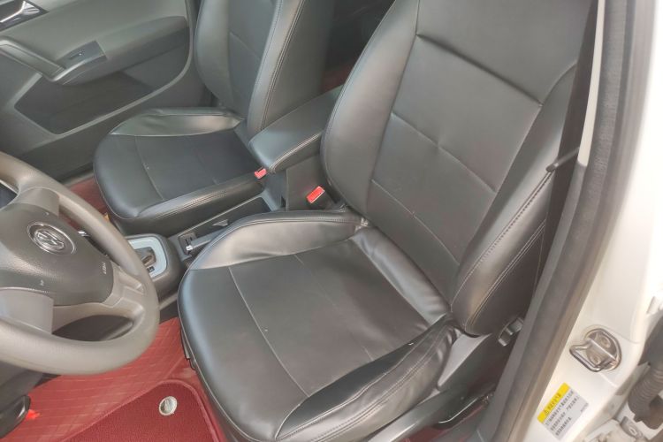 大众 朗行 2013款 1.6L 自动风尚型中控内饰19