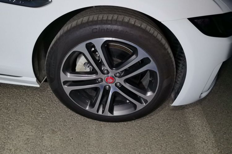 捷豹XEL 2024款 2.0T 250PS R-DYNAMIC S进取运动版车身外观10