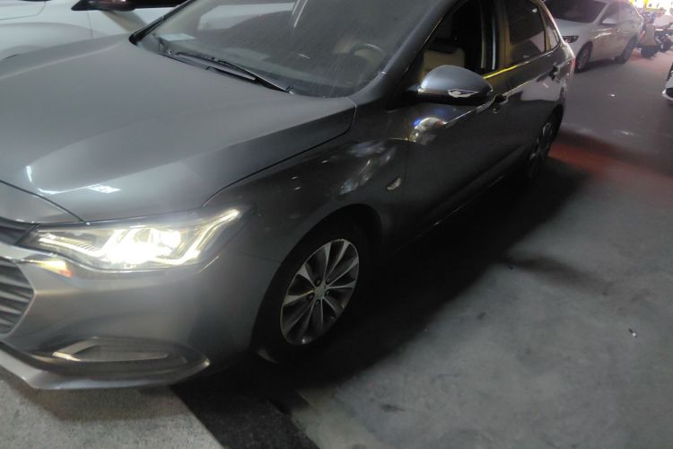 雪佛兰 科鲁泽 2022款 320 自动悦享天窗版局部细节36