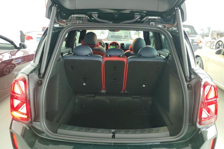MINI JCW COUNTRYMAN 2021款 2.0T JOHN COOPER WORKS ALL-IN机舱底盘23