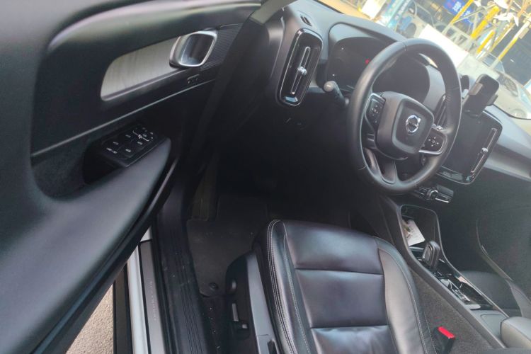 沃尔沃XC40 2020款 T3 智远豪华版中控内饰7003