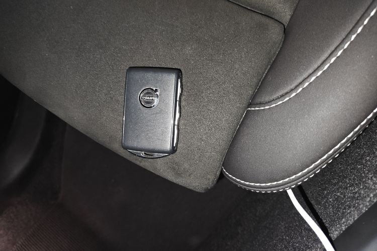 沃尔沃XC40新能源 2023款 长续航版 PRO中控内饰11