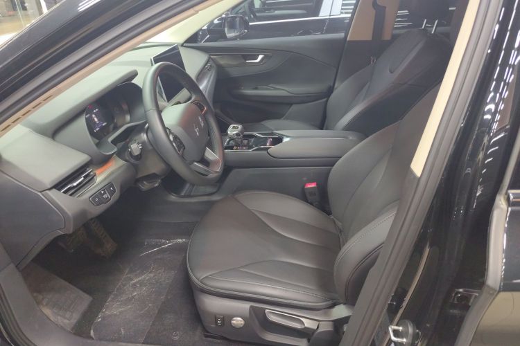 红旗E-QM5 2023款 改款 基础出行版局部细节19