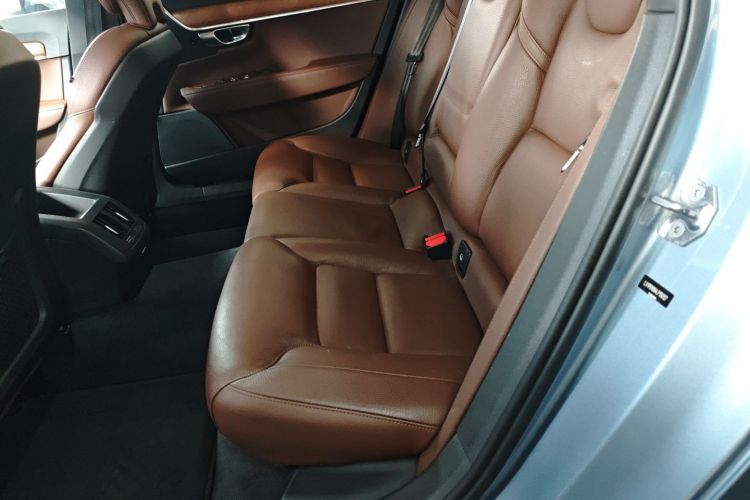 沃尔沃S90 2020款 T5 智逸豪华版中控内饰21