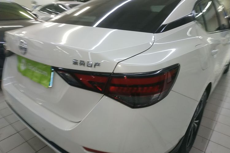 日产 轩逸 2022款 1.6L XL CVT悦享版车身外观9