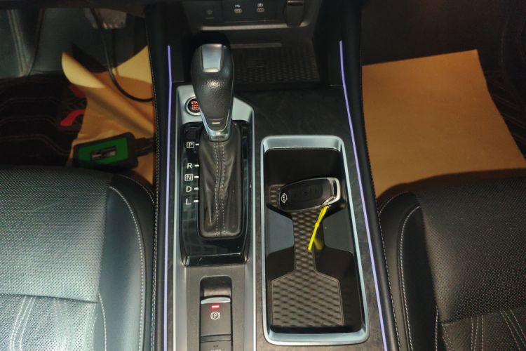 日产 天籁 2022款 2.0L XL-Upr 优享版中控内饰18