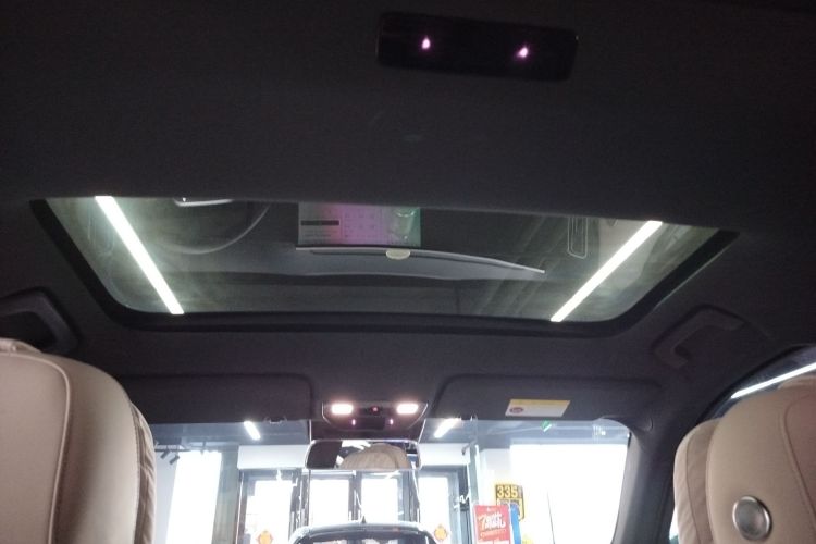 理想汽车 理想L7 2023款 Pro中控内饰22