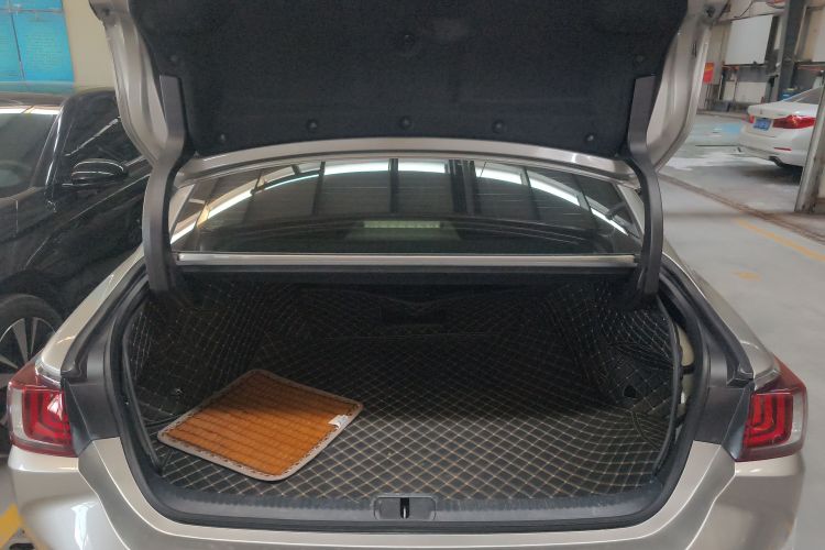 雷克萨斯ES 2021款 200 卓越版局部细节23