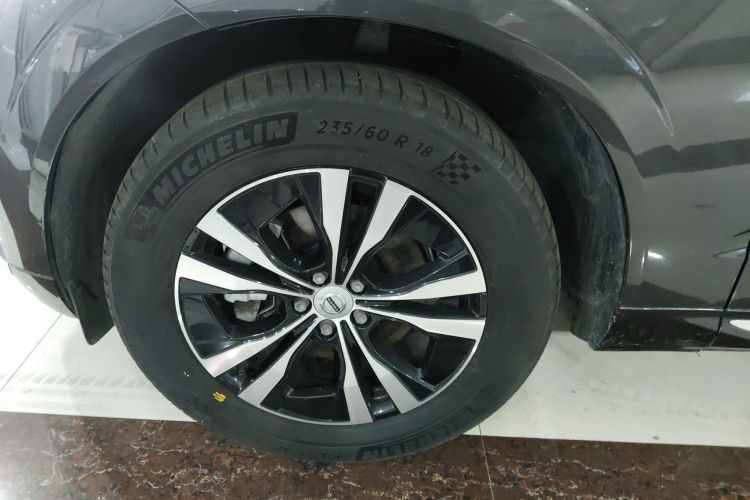 沃尔沃XC60 2024款 B5 四驱智逸豪华版车身外观6006