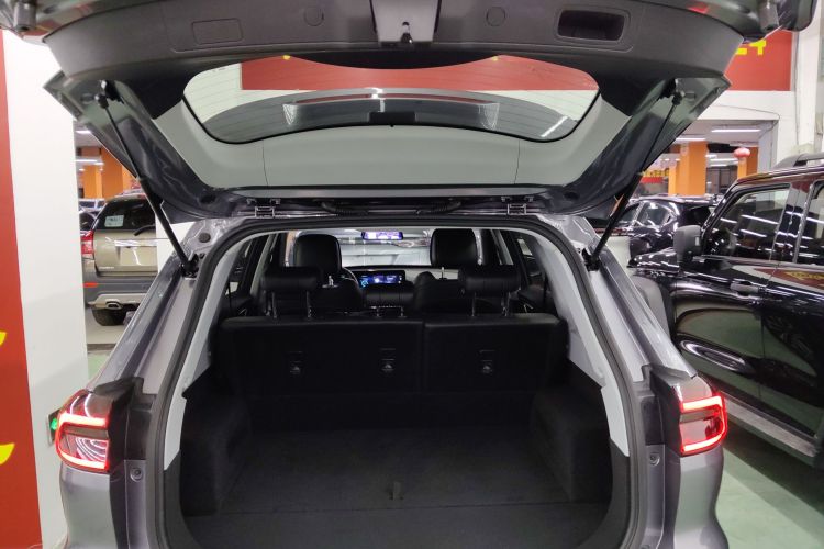 奇瑞 瑞虎8 2023款 鲲鹏版 290TGDI 自动卓越版机舱底盘23