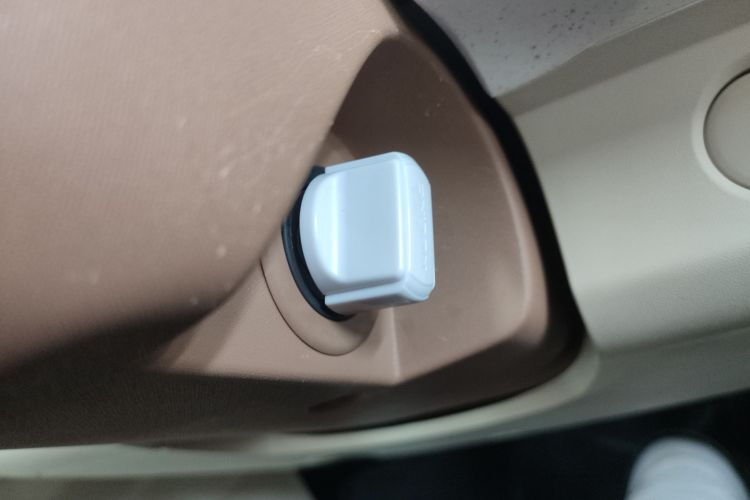 五菱汽车 宏光MINIEV 2024款 第三代 215km 青春版中控内饰11