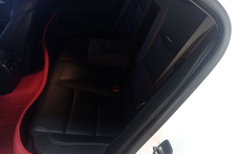 凯迪拉克ATS-L 2017款 28T 时尚型中控内饰21