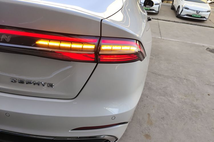 林肯Z 2025款 2.0T 尊尚版车身外观9