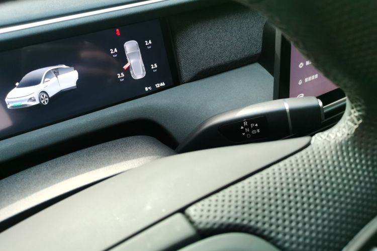 小鹏G6 2023款 580 长续航 Max中控内饰18