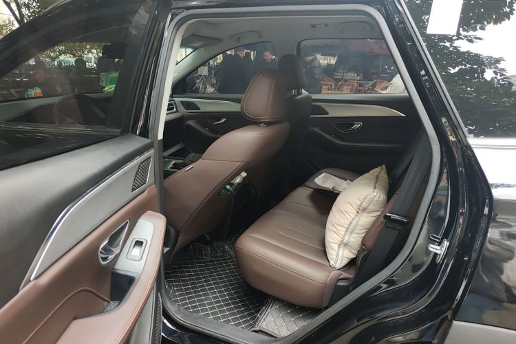 捷途X95 2024款 1.6T DCT时代版 7座中控内饰21