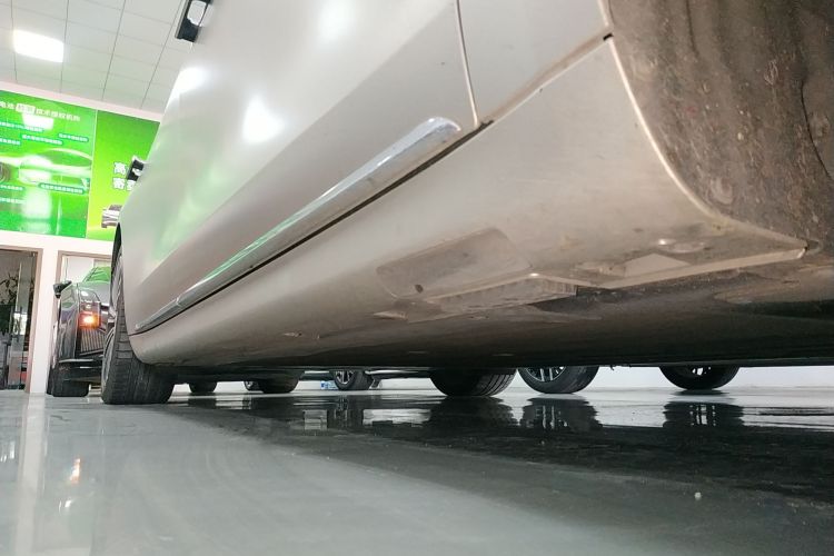 鸿蒙智行 享界S9 2024款 纯电 Ultra 四驱旗舰版局部细节9001