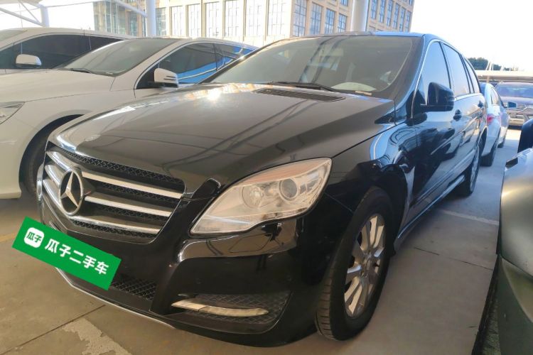 奔驰R级 2014款 R 320 4MATIC 商务型车身外观1