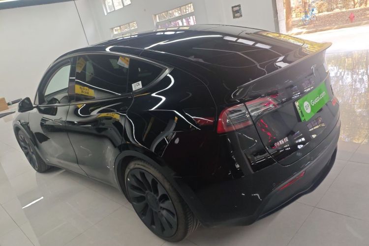 特斯拉 Model Y 2023款 高性能全轮驱动版车身外观4
