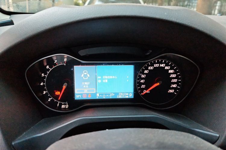 福特 蒙迪欧-致胜 2011款 2.0L GTDi200时尚型中控内饰14