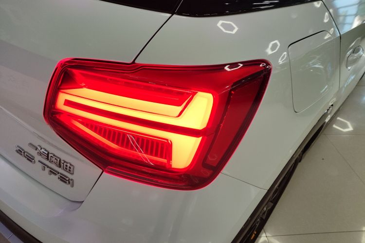 奥迪Q2L 2018款 35 TFSI 上市专享版 国VI车身外观9
