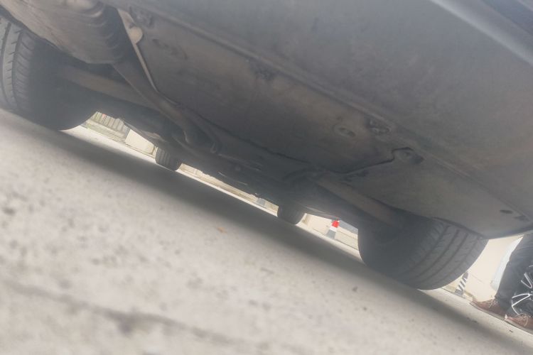 奥迪A4L 2013款 35 TFSI 自动舒适型局部细节9009