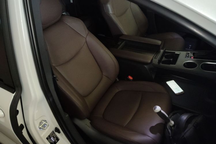 丰田 赛那SIENNA 2023款 2.5L混动 铂金版局部细节41