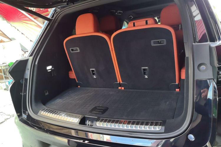 理想汽车 理想L8 2023款 Pro机舱底盘23