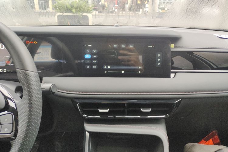 荣威i5 2023款 1.5L 手动舒享版中控内饰16