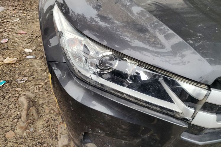 丰田 汉兰达 2015款 2.0T 四驱豪华版 7座车身外观8