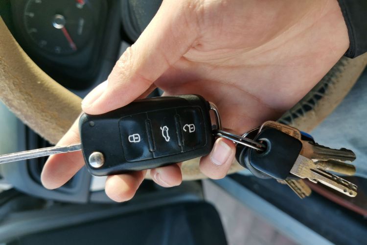 大众 朗逸 2013款 改款经典 1.6L 自动风尚版中控内饰7001